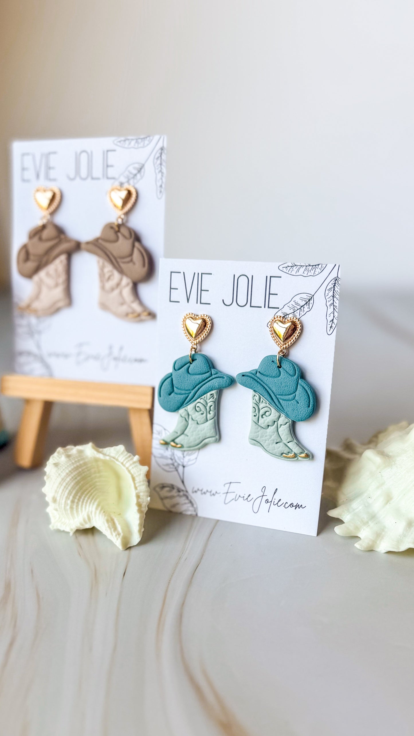 Cowgirl Hat + Boots | Dangles