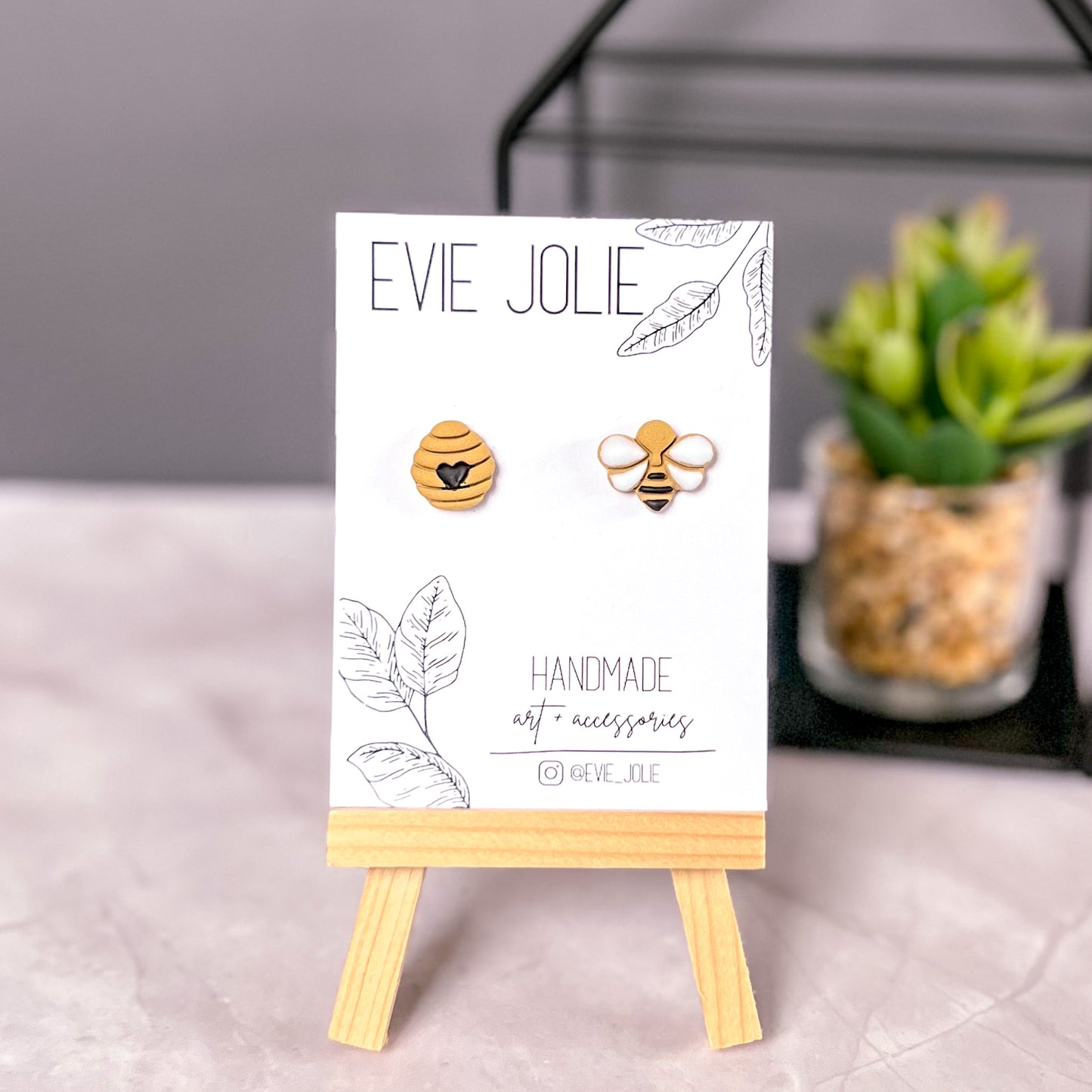 Bees + Hives | Studs