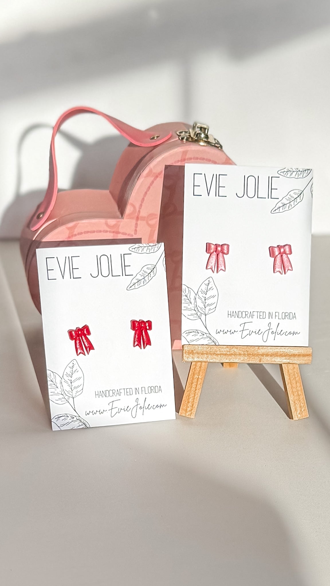 Meg Style Bow | Studs