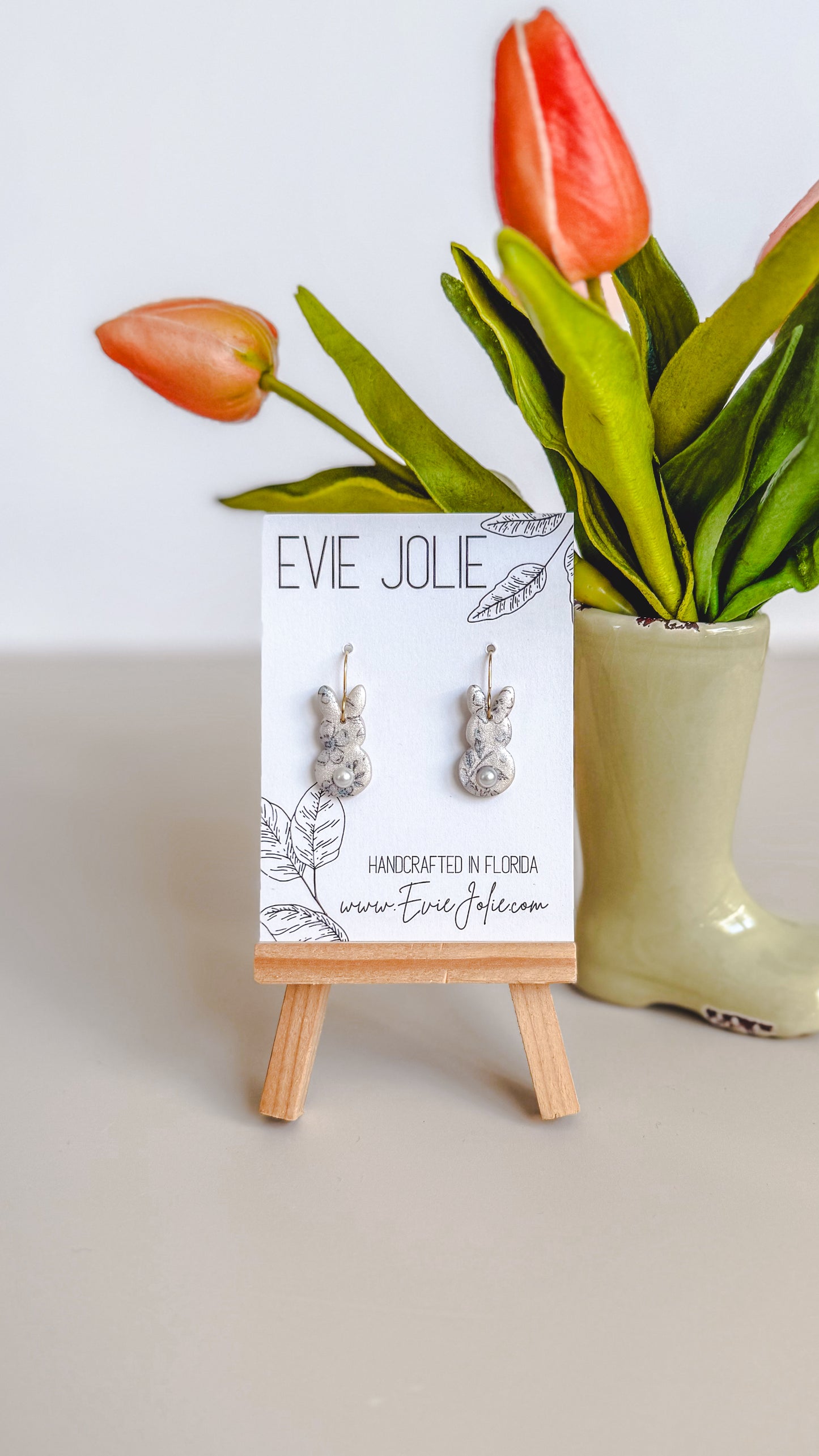 Toile + Pearl Bunny | Dangles