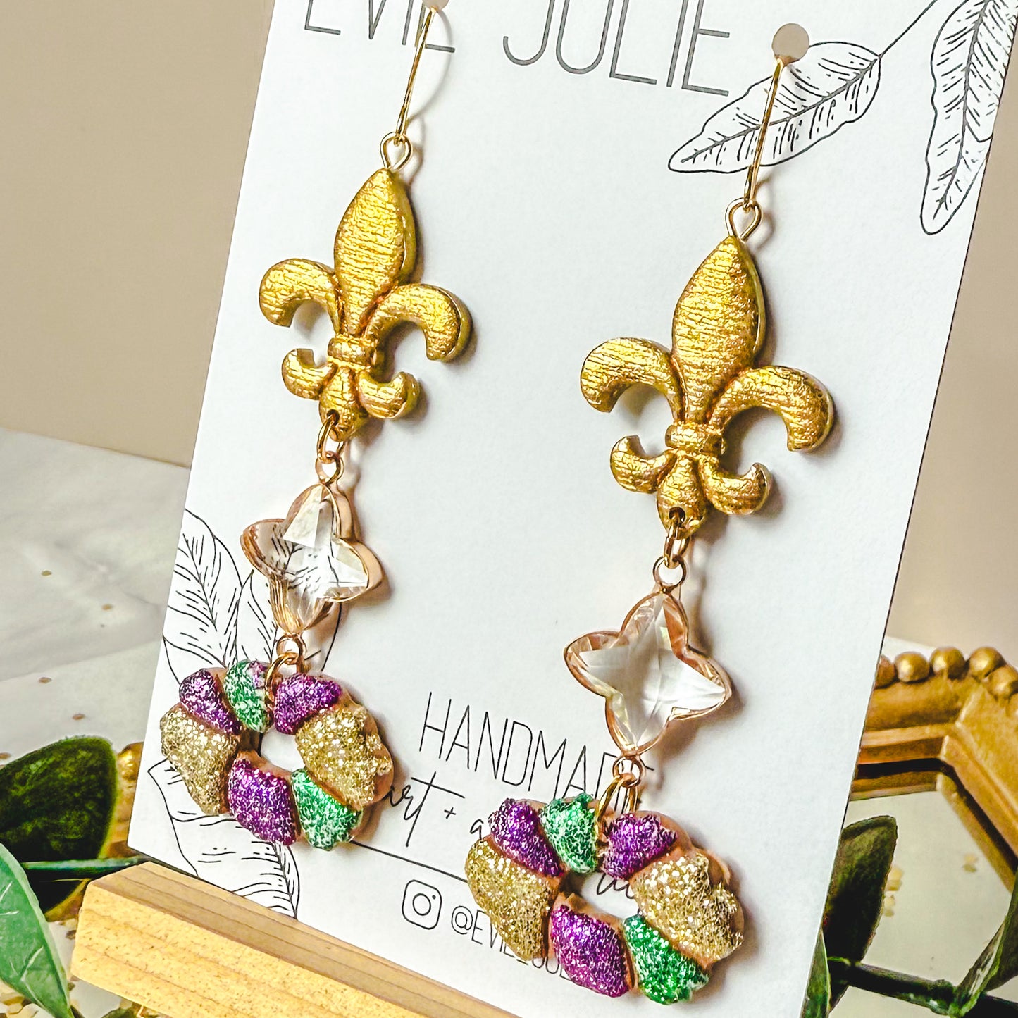 Mardi Gras Royale | Dangle
