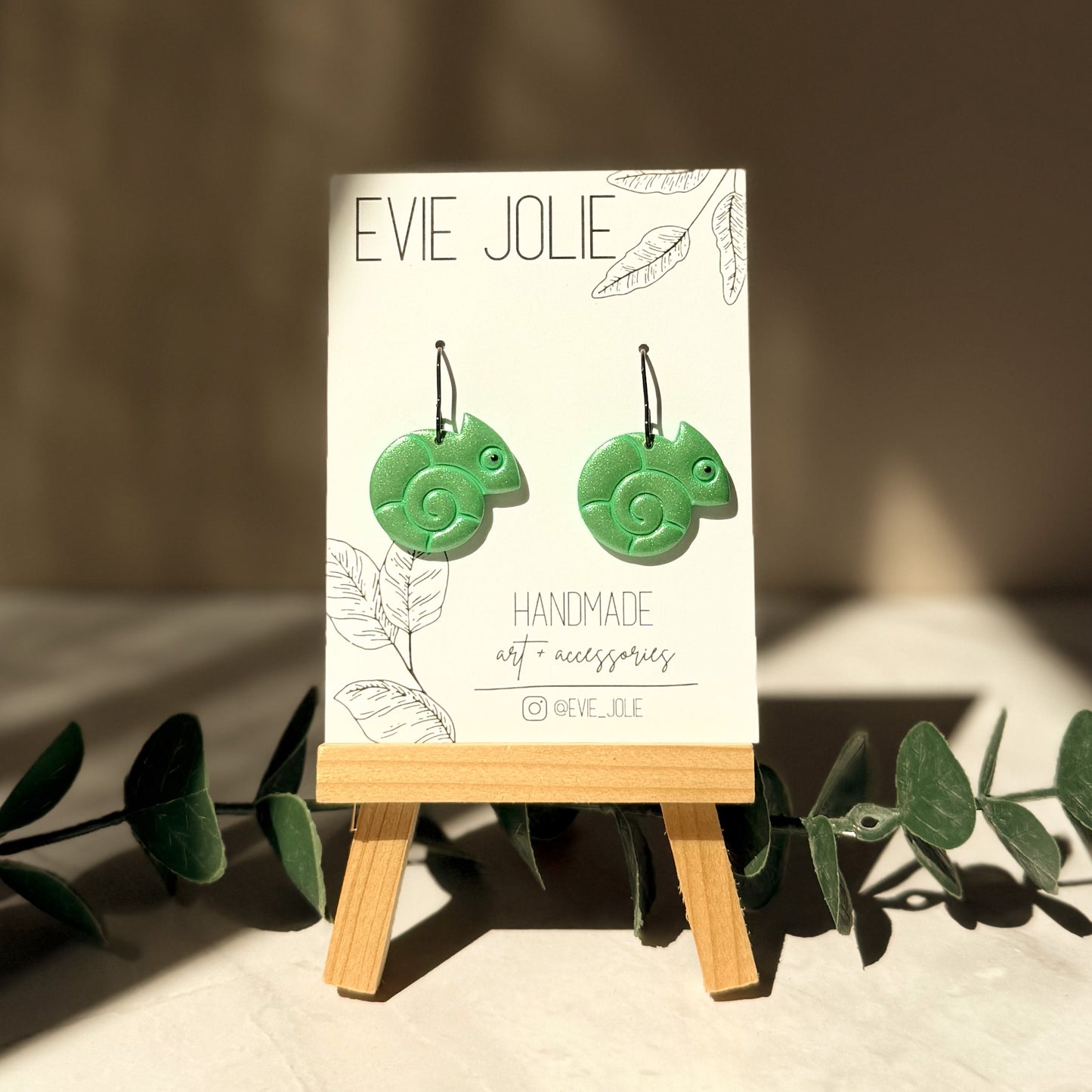 One in a Chameleon | Dangles