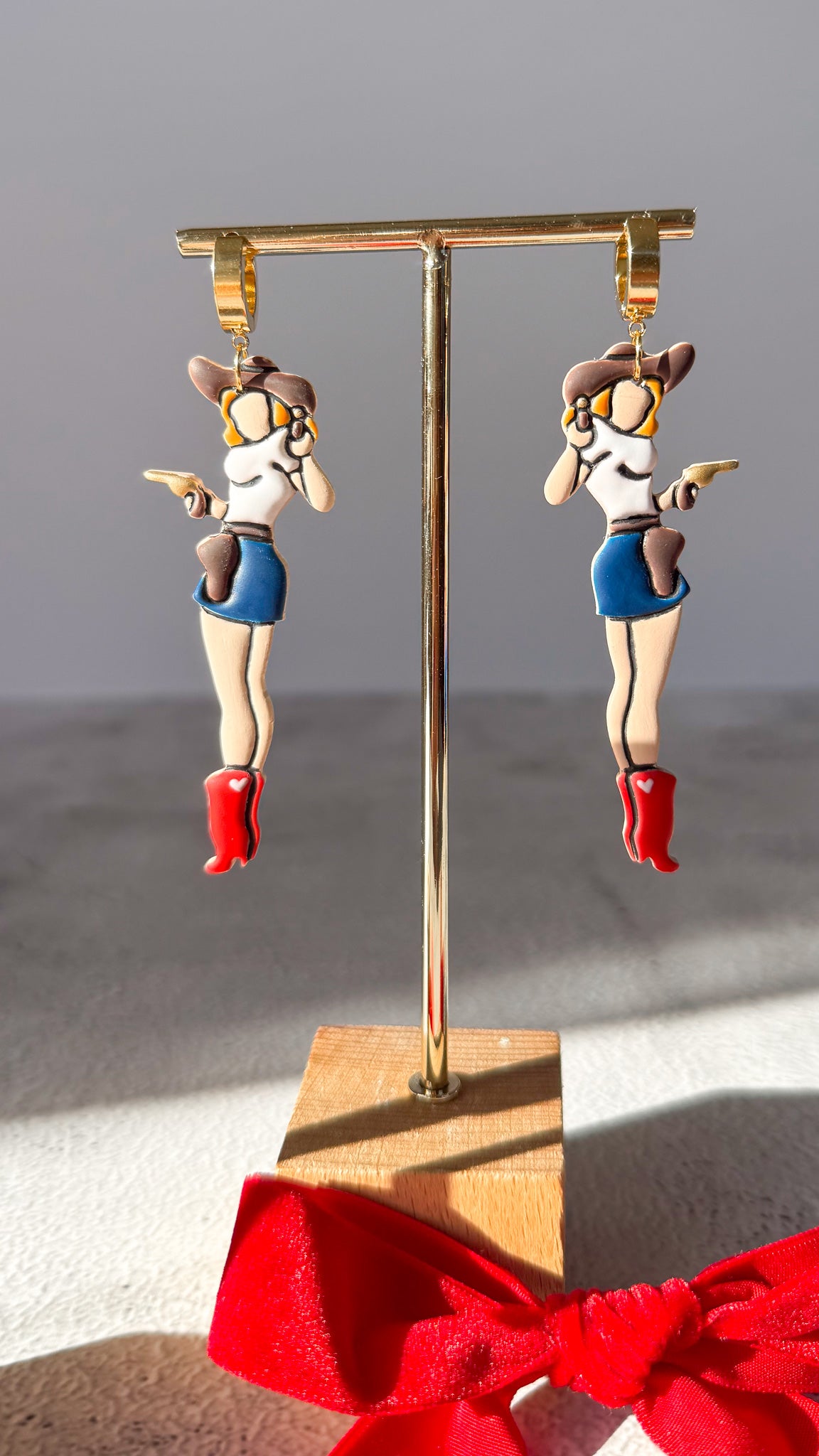 All-American Cowgirls | Dangle