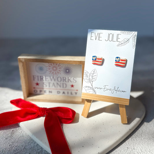 Land the I Love | Flag Studs