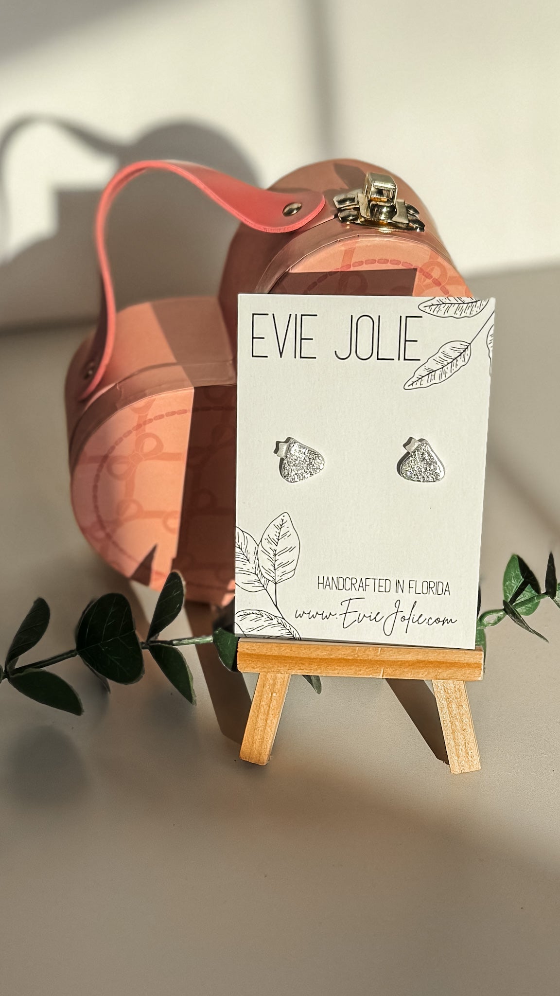 Chocolate Kiss | Studs