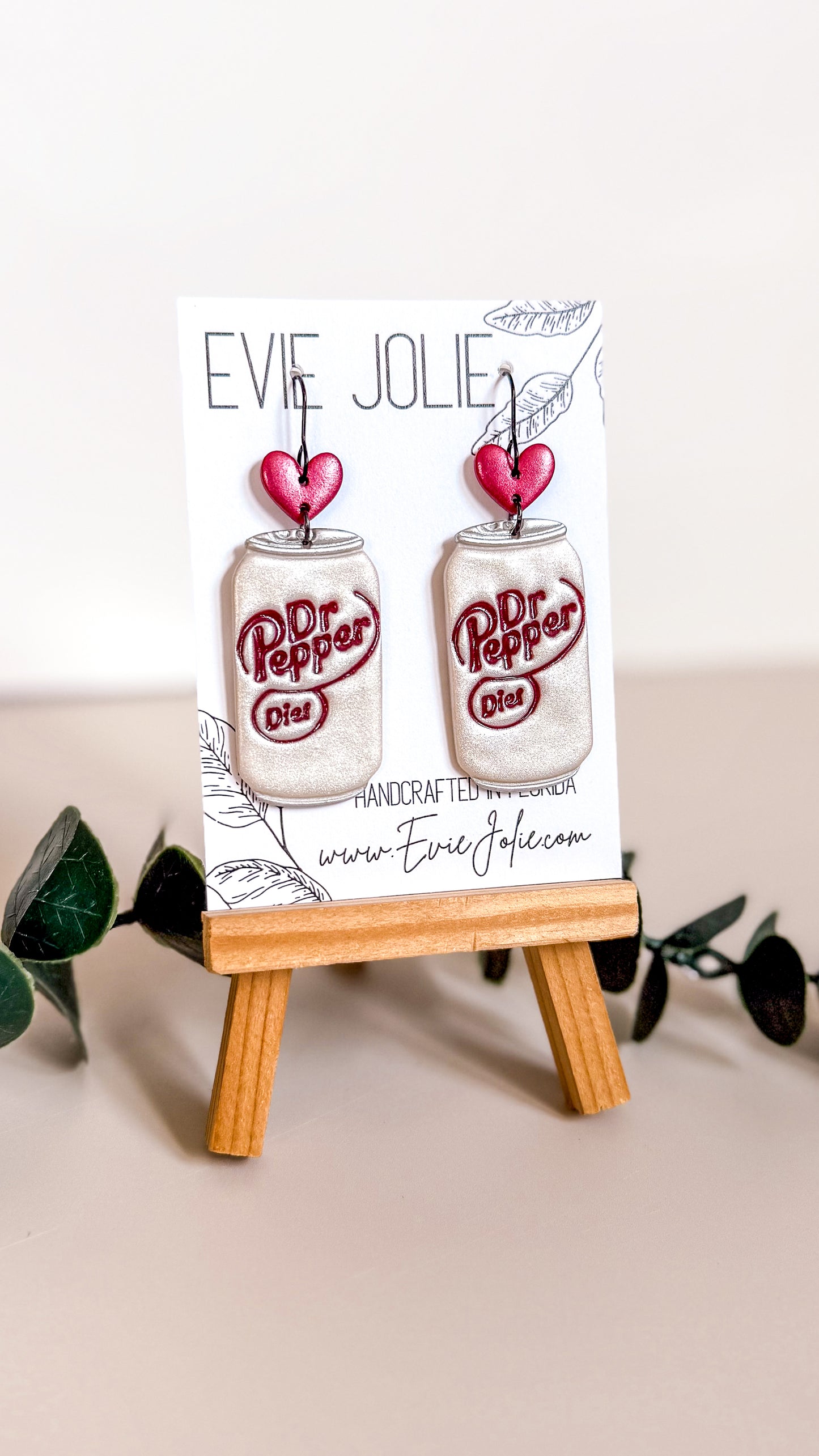 Diet Dr. Pepper Soda | Dangles